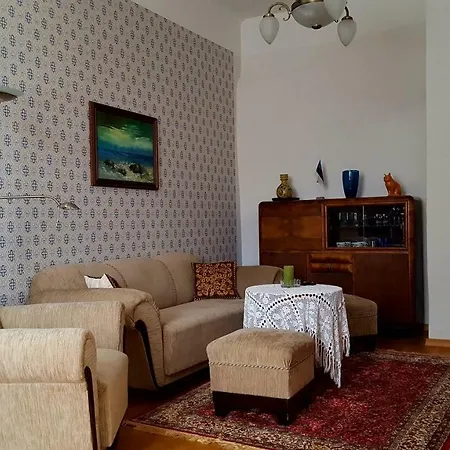 Idyllic 1930's Style شقة هابسالو